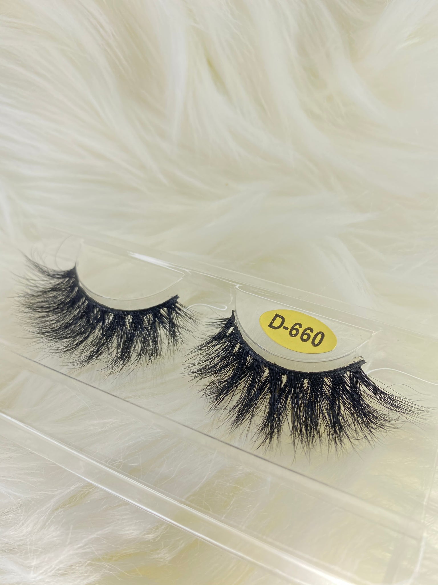 Beautifying World Mink Lashes 18mm-D660