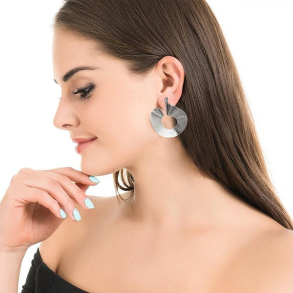 Metal Dangle Fashion Earrings